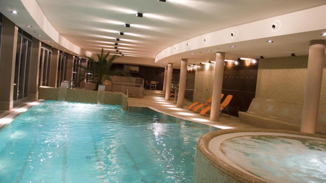 الشقق الفندقية بالاتونفوريدفي  Bilberry Apartman المظهر الخارجي الصورة