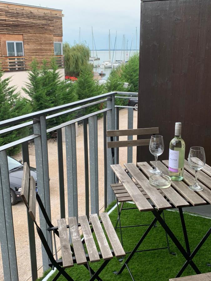 الشقق الفندقية بالاتونفوريدفي  Bilberry Apartman المظهر الخارجي الصورة